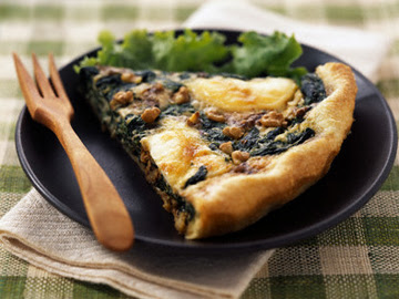 Quiche with feta cheese and spinach