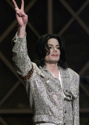 Michael Jackson, em janeiro de 2002, quando recebeu o prêmio de Artista do Século