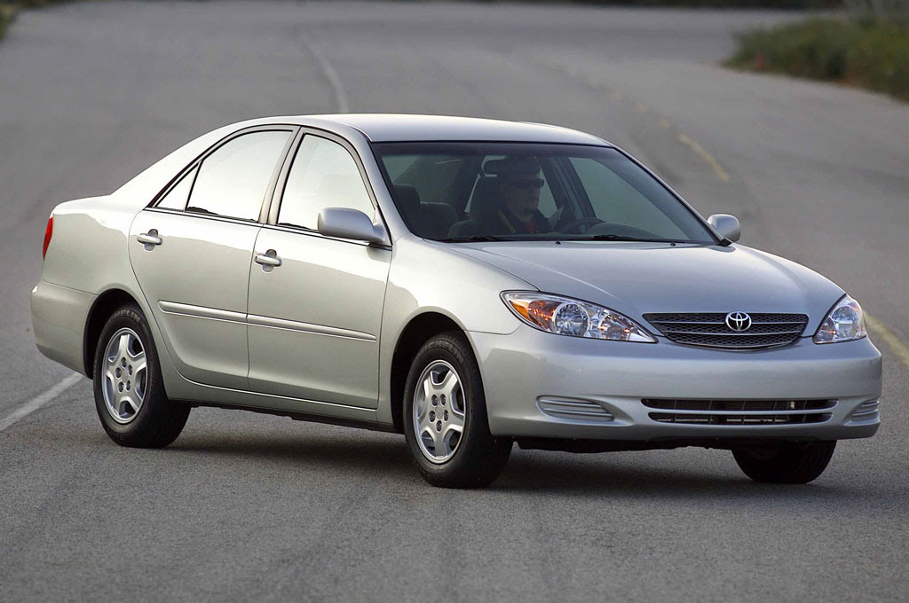 2003-Toyota-Camry-front-side-view