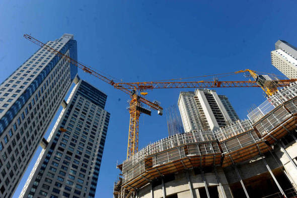 Cómo son las grúas utilizadas para las obras en altura