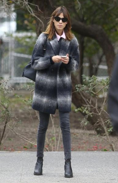 アレクサ チャン シャギーコート スキニー サイドゴアブーツ Nyc 海外セレブ ファッション 私服