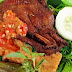 Resep Sambal Lalapan Bebek - Langkah · bersihkan bebek sampe bersih lalu sisihkan · siapkan panci berisi air,masukan bumbu halus, lengkuas,daun jeruk,didihkan · setelah air .