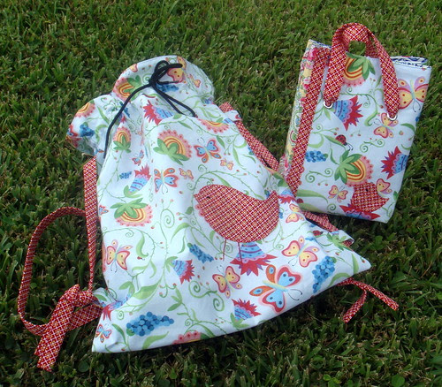 matching bird backpack and lunch bag