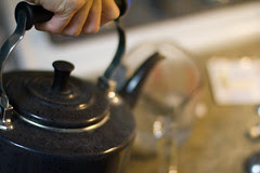 Baking No-Knead Bread (4 of 12).jpg