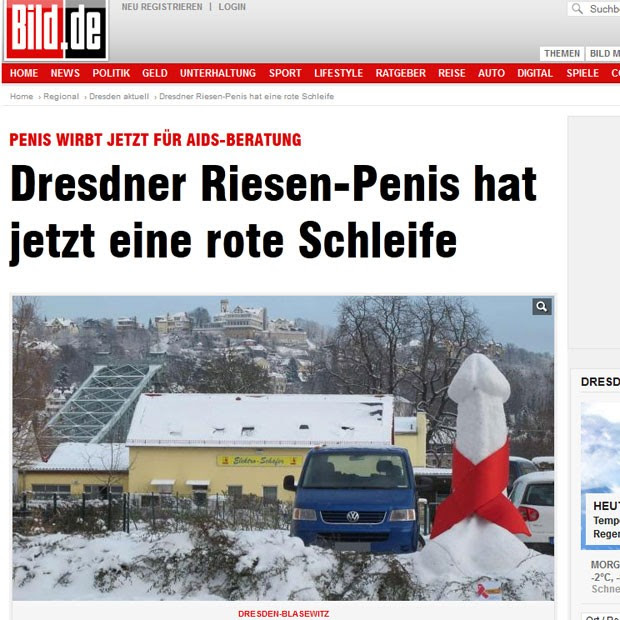 Pênis de neve ganhou uma 'gravatinha' contra a Aids (Foto: Reprodução/Bild)