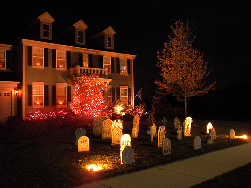10 tips for Halloween lights outdoor buyers Warisan Lighting 10 tips for Halloween lights outdoor buyers Warisan Lighting