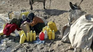 Few Iraqis have reliable electricity and clean water. 