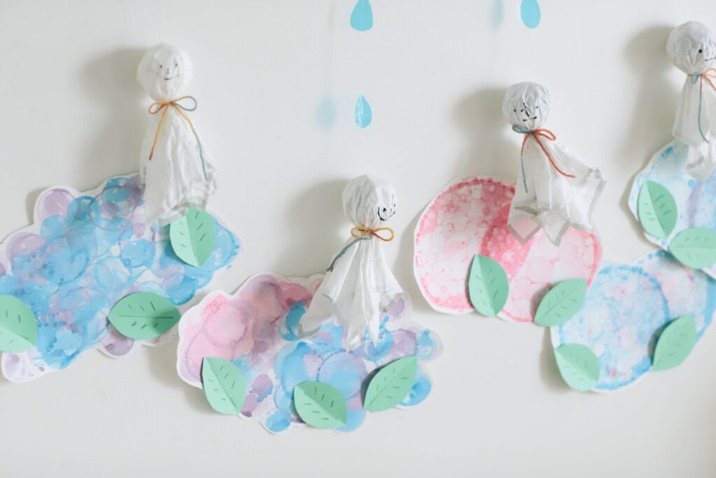 シャボン玉アートであじさい 紙ナプキンで雨降りてるてるぼうずモビールづくり つづる