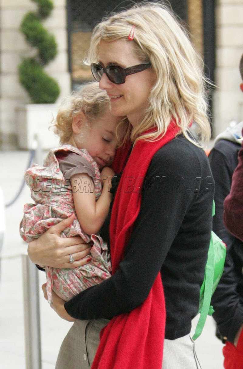 Laura Dern and a snoozing Jaya