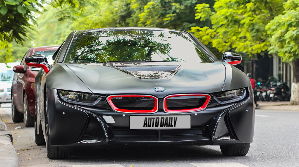 BMW i8 đen mờ (16).jpg