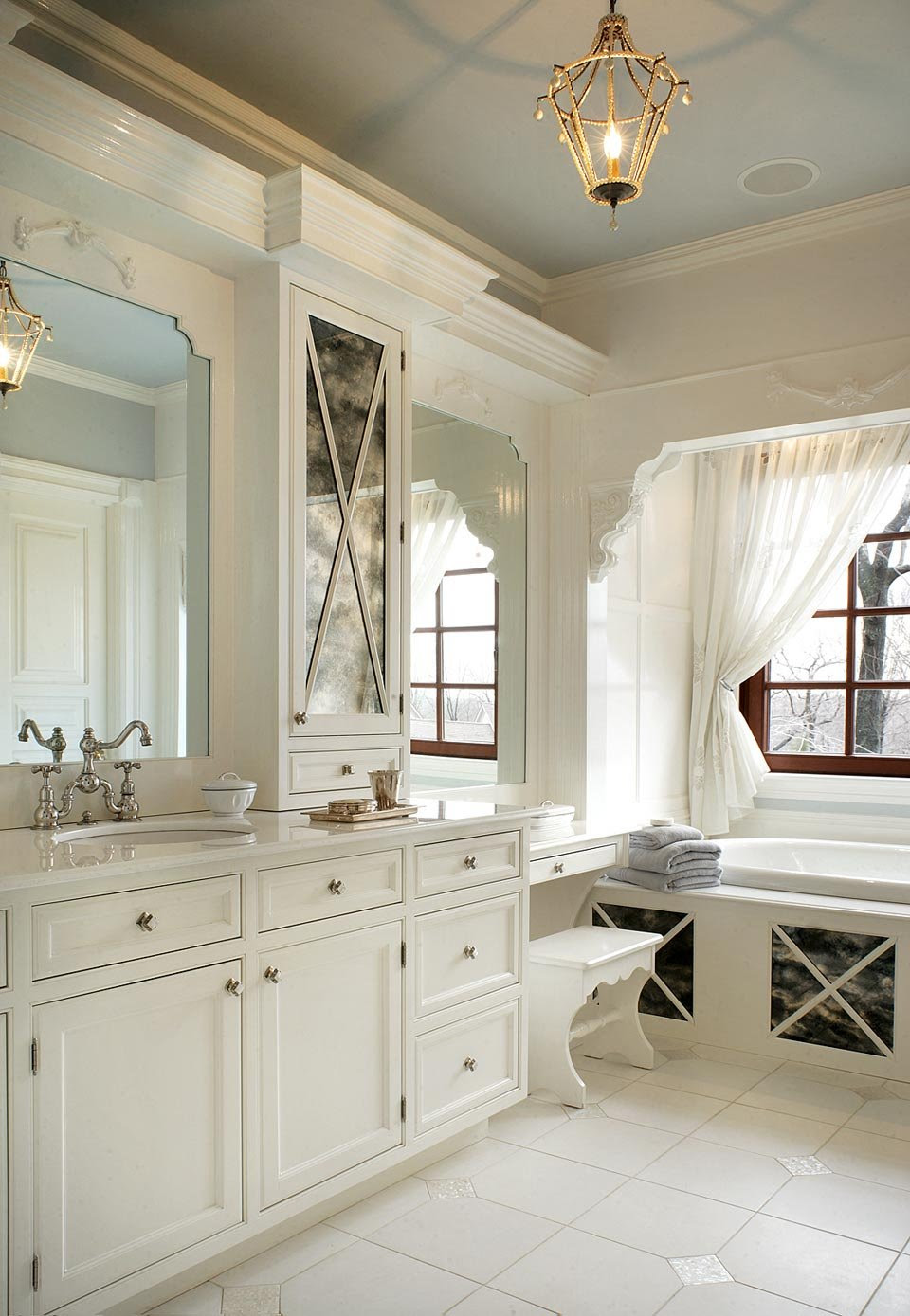 11 Awesome Traditional Bathroom Designs - Awesome 11