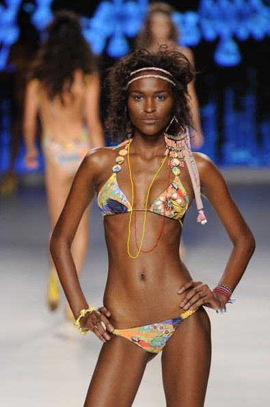 Sexy Bikini Fashion Show Pictures