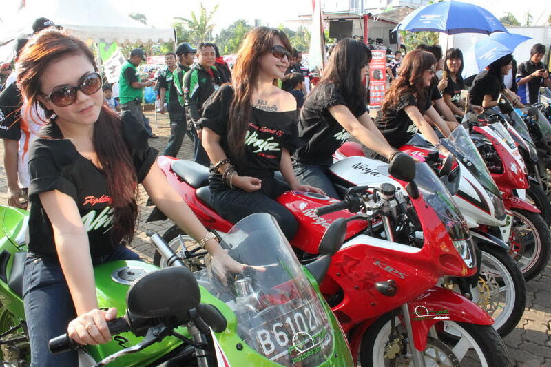 Alasan Mengapa Cewe Suka Dengan Cowo Yang Naik Motor Ninja 250 Atau