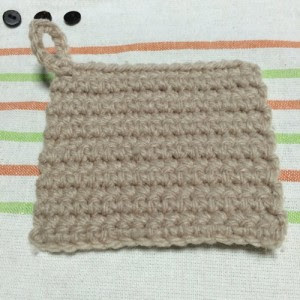 かぎ針編みでアクリルたわし 細編みの簡単な四角のエコたわしの作り方 ここあみ