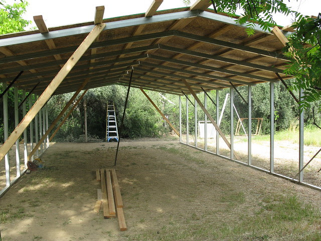 Metal Roof: Metal Roof Purlins Or Sheathing