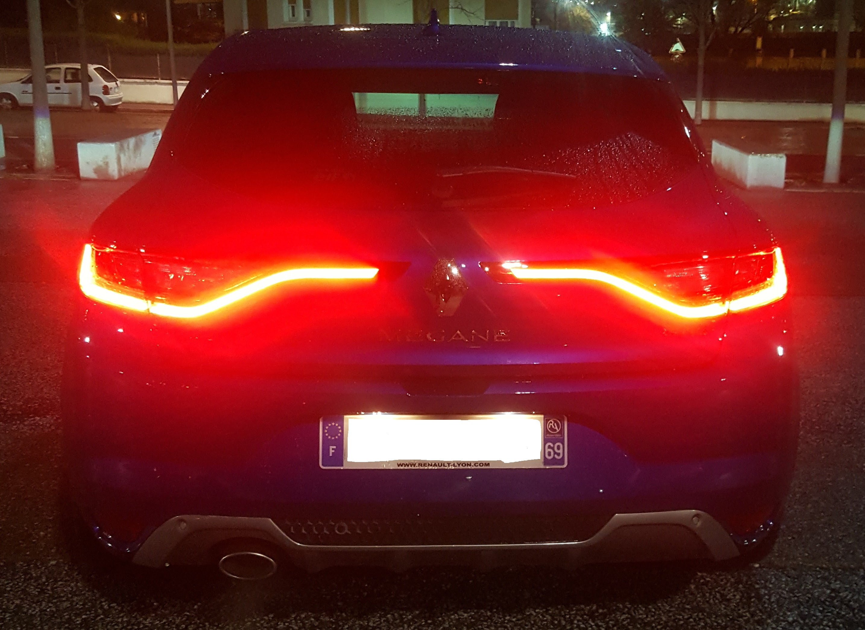 Mégane IV GT Line/cuir/antenne requin - megane3.fr