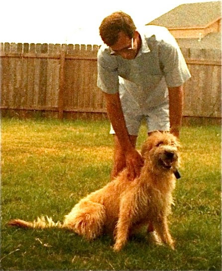 Dogged Daze by Bill Tune bctune@gmail.com Some people love ...