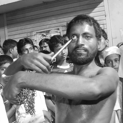 Hardcore Eyeball Piercing - Chancawalli Rafaees by firoze shakir photographerno1