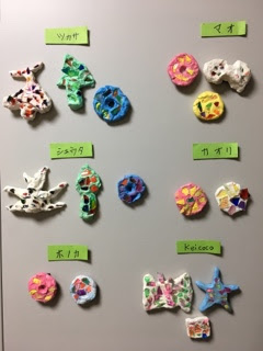 紙粘土でマグネット あとりえ チビッコ