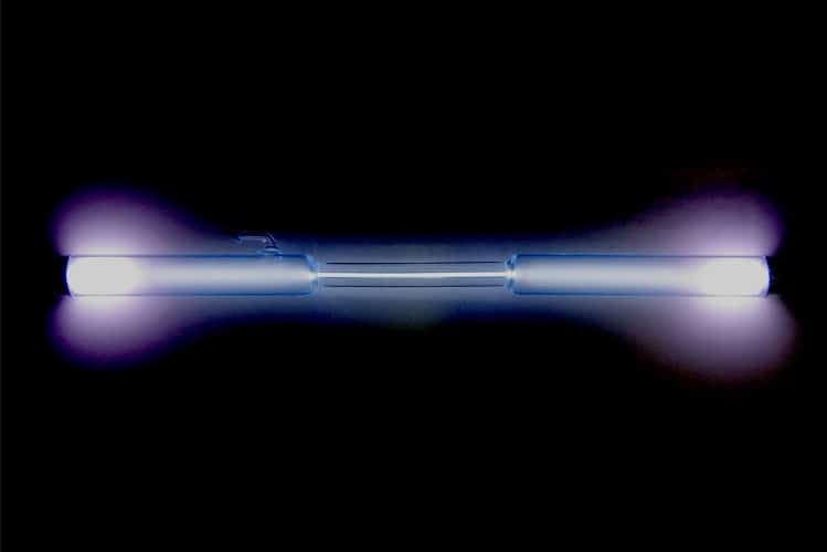 Xenon discharge tube 