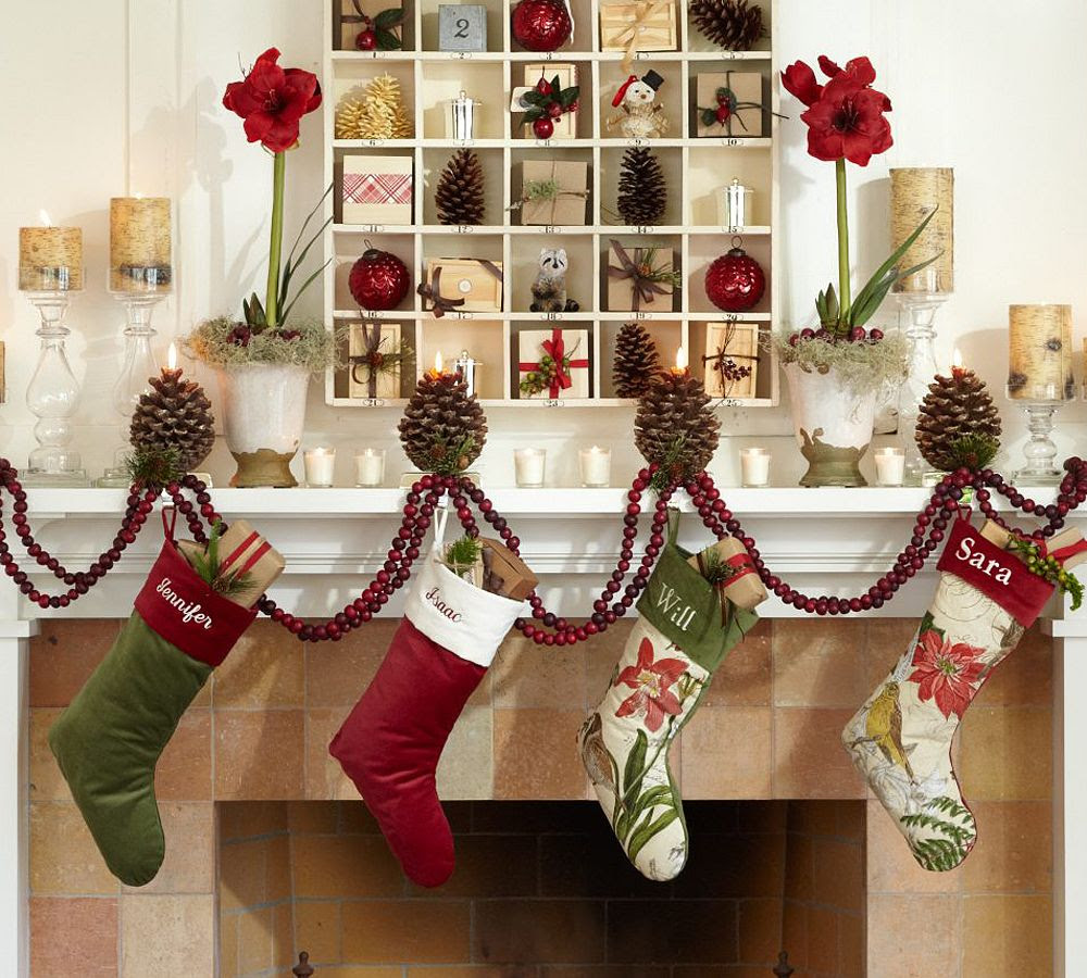  Holiday  Decorating  2010 by Pottery Barn DigsDigs
