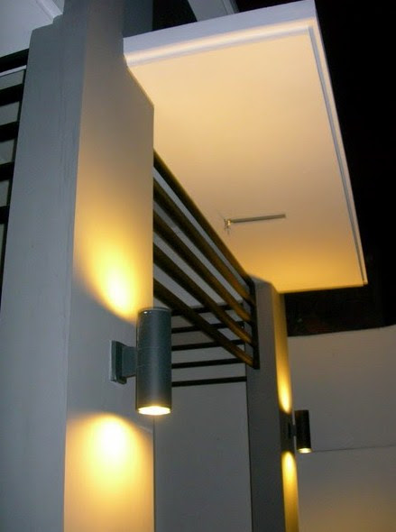 24 Model Lampu Hias Dinding Teras Klasik Menawan RUMAH 24 Model Lampu Hias Dinding Teras Klasik Menawan RUMAH