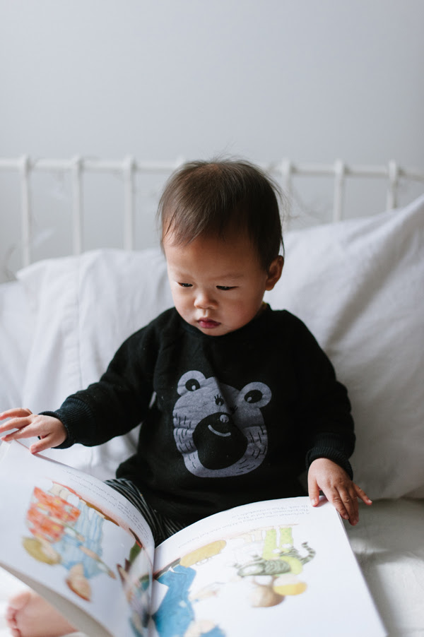 Eloise, reading