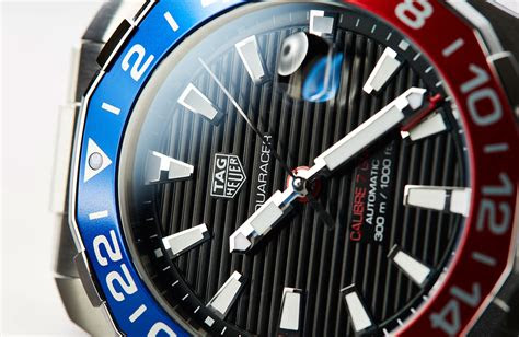 Tag heuer aquaracer calibre 5 white dial men's watch. HANDS-ON: The TAG Heuer Aquaracer Calibre 7 GMT - Time and