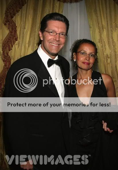 vince carter wife ellen rucker. Pic: Stone Phillips and Wife