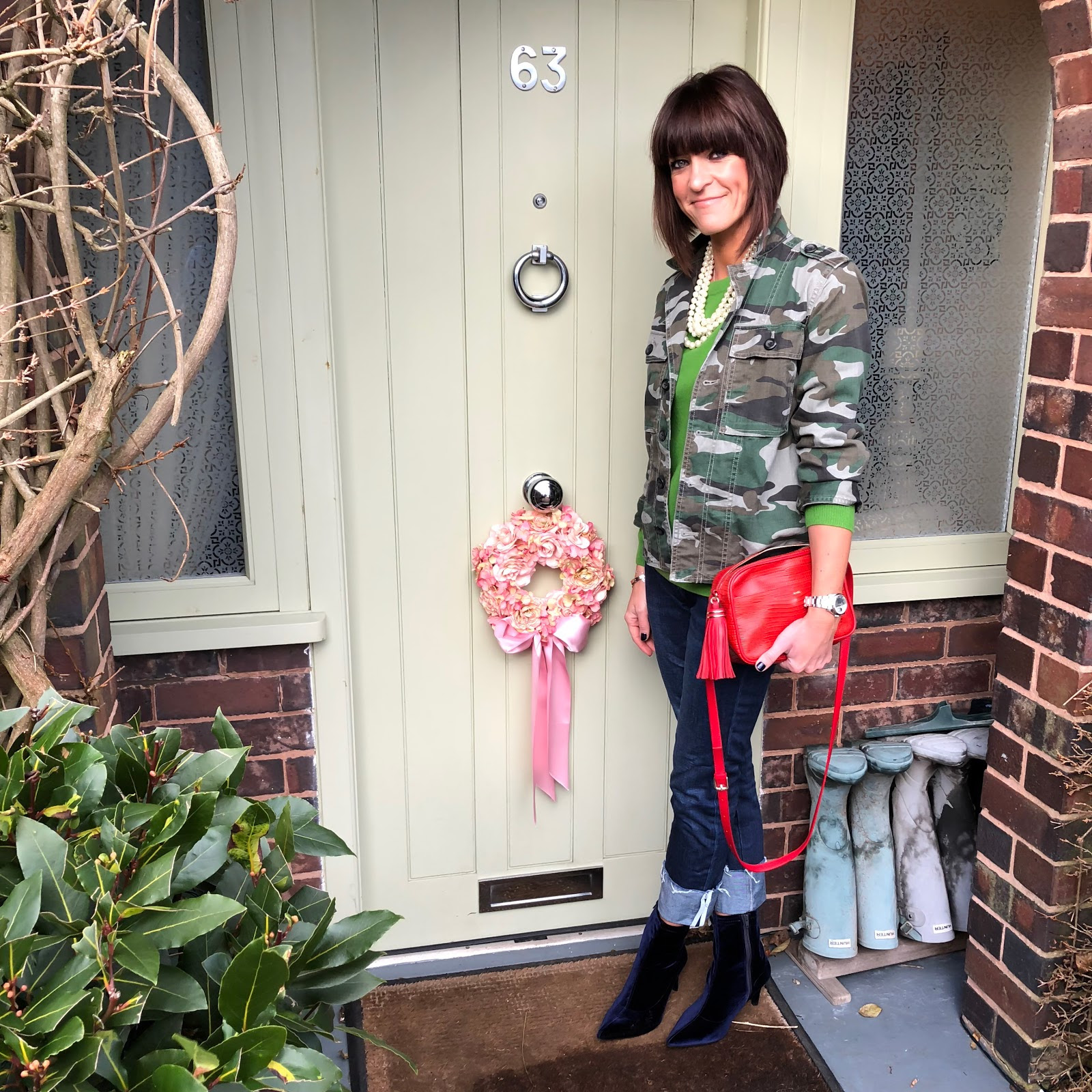 my midlife fashion, marks and spencer cashmere crew neck drop hem jumper, j crew twisted pearl hammock necklace, uterque mock croc cross body bag, hush turn up boyfriend jeans, marks and spencer stiletto heel ankle boots