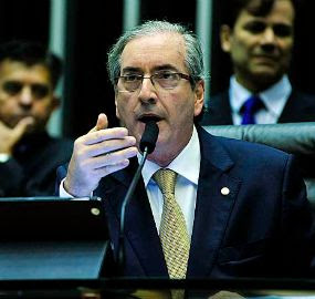 Cunha promete para menos de um mês sua decisão sobre impeachment