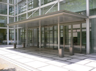 主要国際会議場の喫煙対策写真集