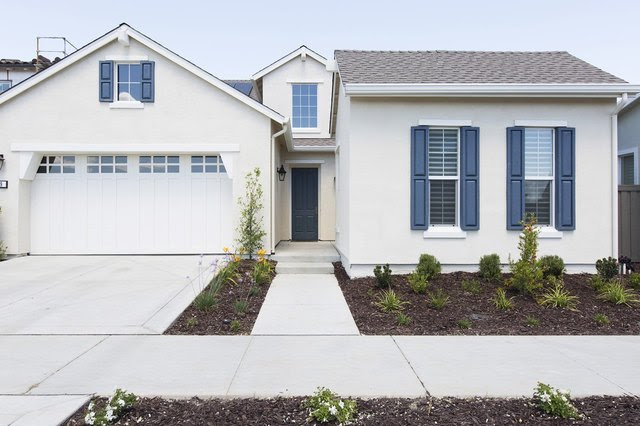 After 30 years in the Bay Area, Raleigh and Nan Klein say they were tired of by the Bay Area’s congestion and looking for an easier place to live.