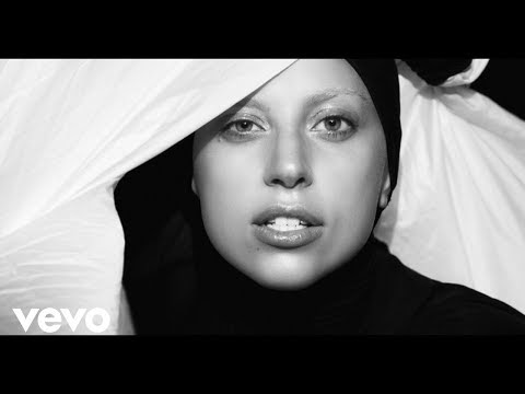 "Aplausos" para Lady Gaga