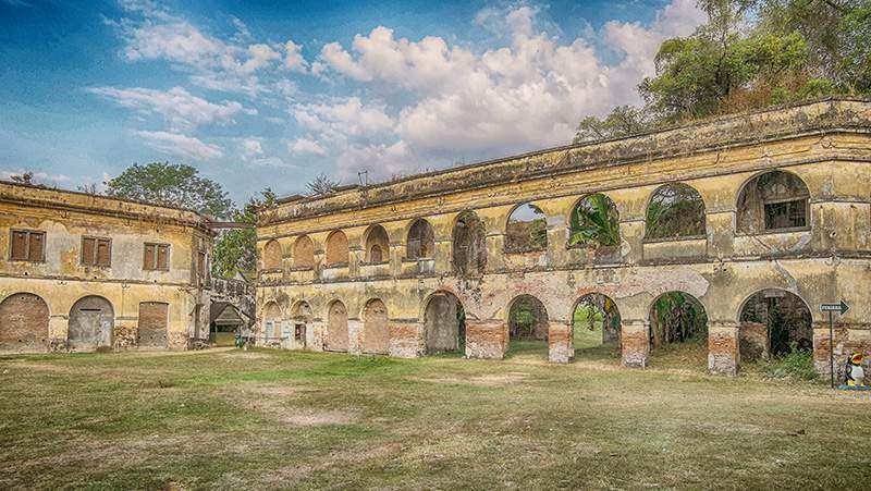 Lokasi dan Harga Tiket Masuk Tebing Keraton Dago, Spot ...