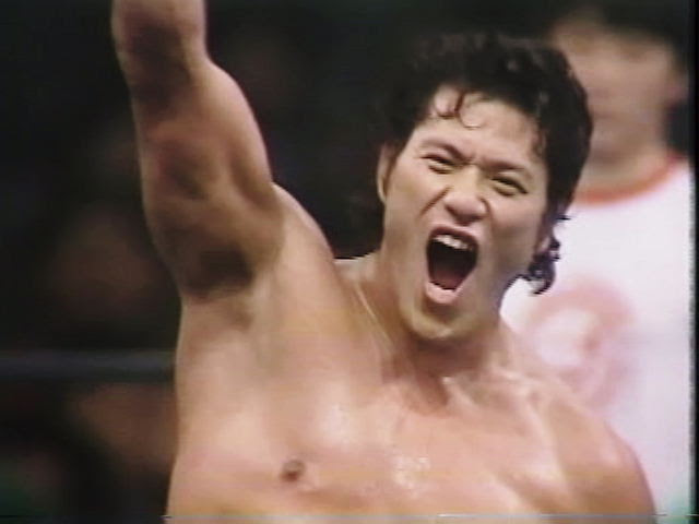 åæ°ãããã°ä½ã§ãåºæ¥ã ãã­ã¬ã¹ã©ã¼ ã¢ã³ãããªçªæ¨ãæ­©ã