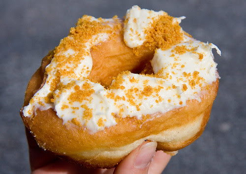 Cheesecake and graham cracker donut, Dough