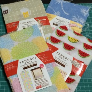 100均 ダイソーの15年新作の手ぬぐい 使い道や作り方も載って便利 ここめいど