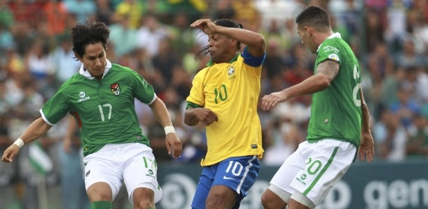 Ronaldinho Gaúcho foi bem no amistoso entre Brasil e Bolívia e ganhou elogios de Felipão