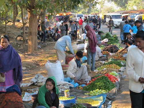 Dilai Gate Sunday market