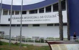 Vereadores querem dados da CAB e falam em revisar concessão de água