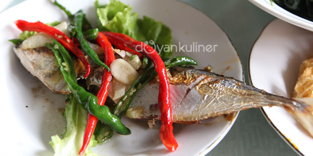 Ayam Panggang Manis Lezat Di Sari Indah