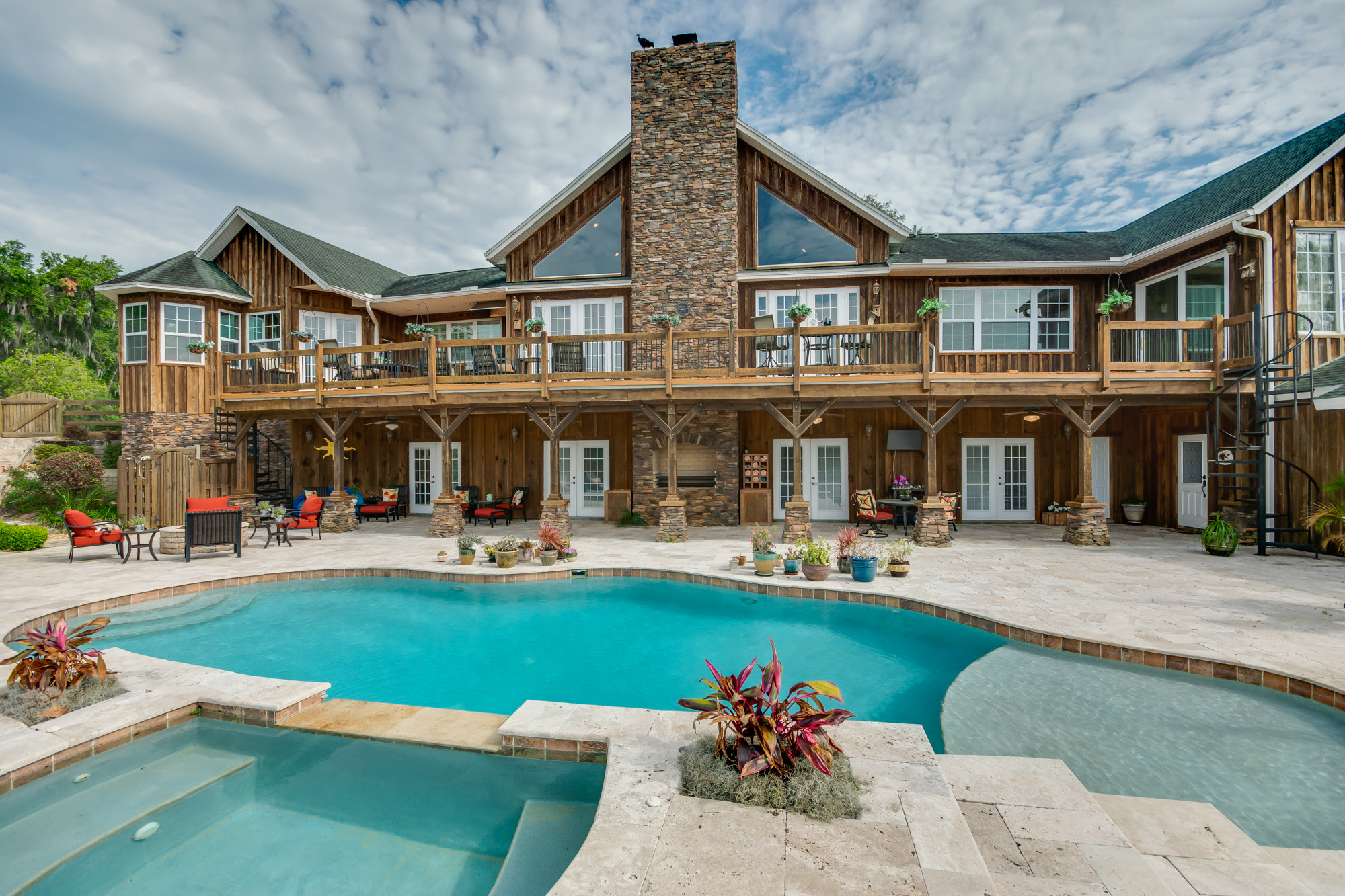 Rustic and Luxurious | Central Florida's Log Cabin Homes