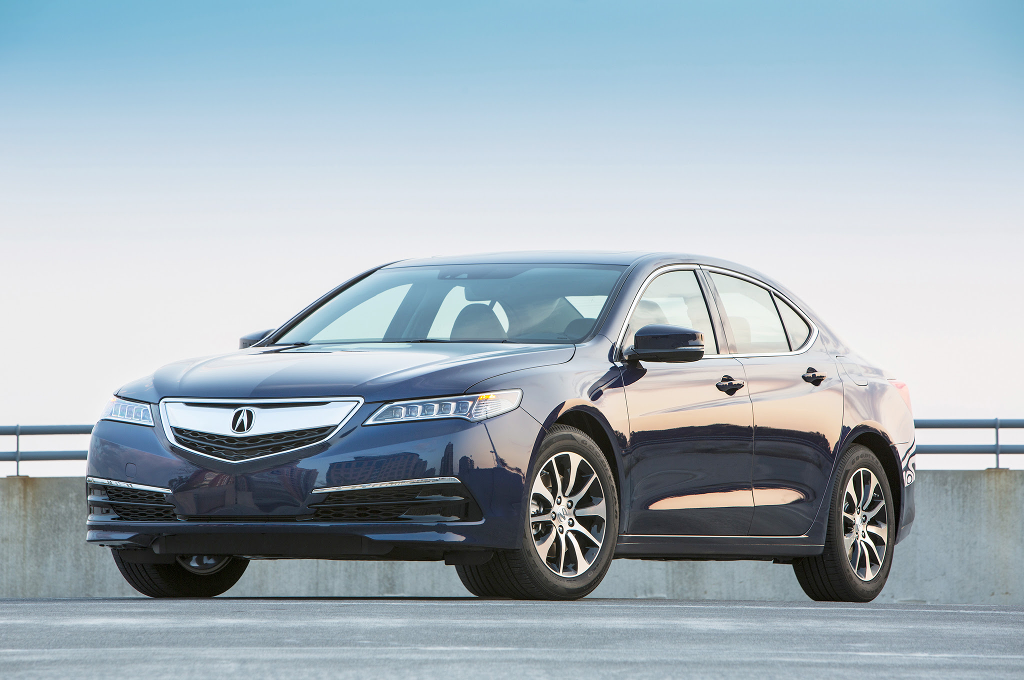 2016 Acura TLX front three quarter
