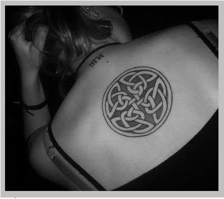 http://i275.photobucket.com/albums/jj308/jcar9271/celtknot1.jpg