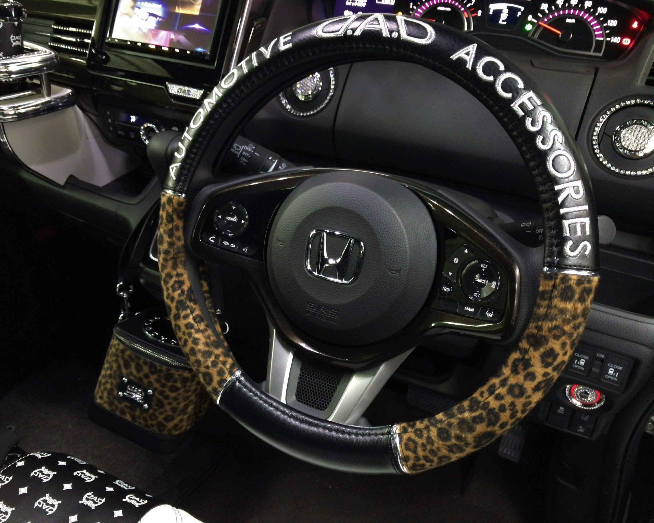 車 カーテン ダサい イメージコレクション