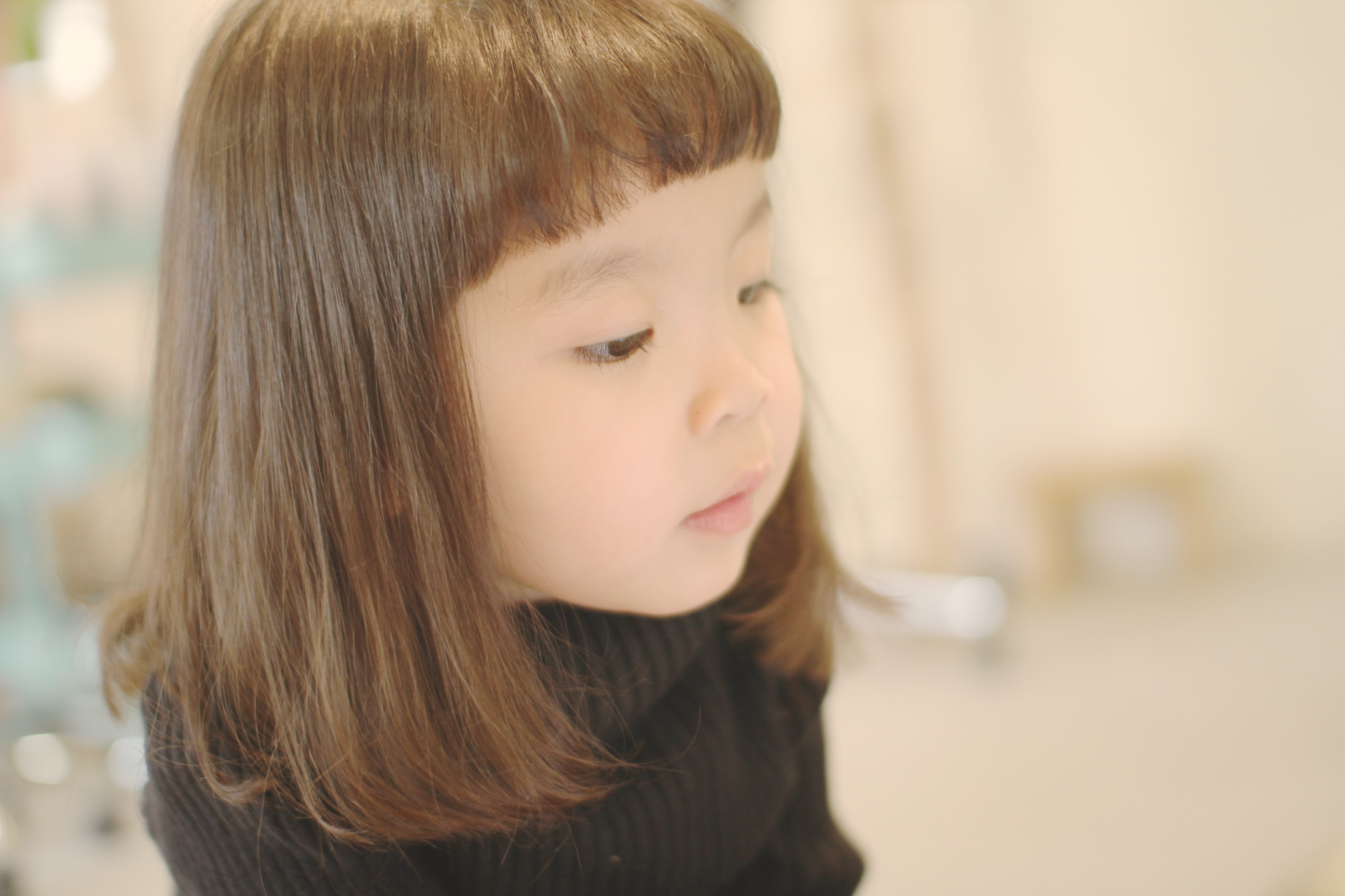 キッズカット 女の子 パッツン前髪 ストレートボブ 豊中市 桃山台の美容室 ネイルサロン Onico オニコ キッズルーム完備