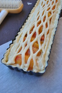 Peach and Amaretti PIe