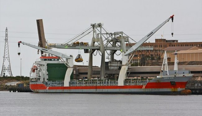 Navio da Libéria que vai atracar no Maranhão