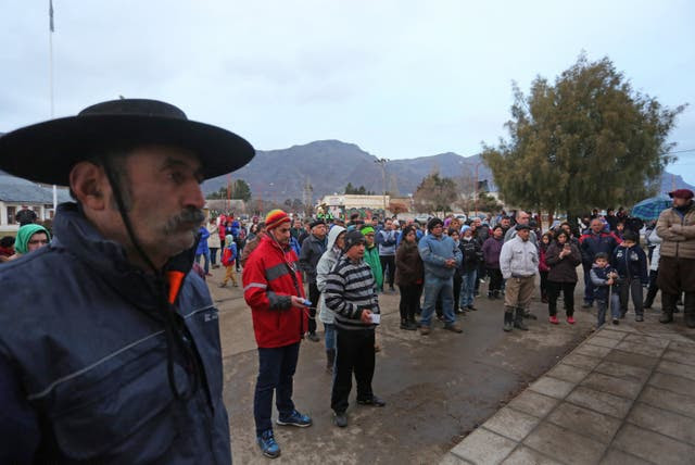 En la asamblea de la comunidad Cushamen, condenaron los actos de violencia de RAM